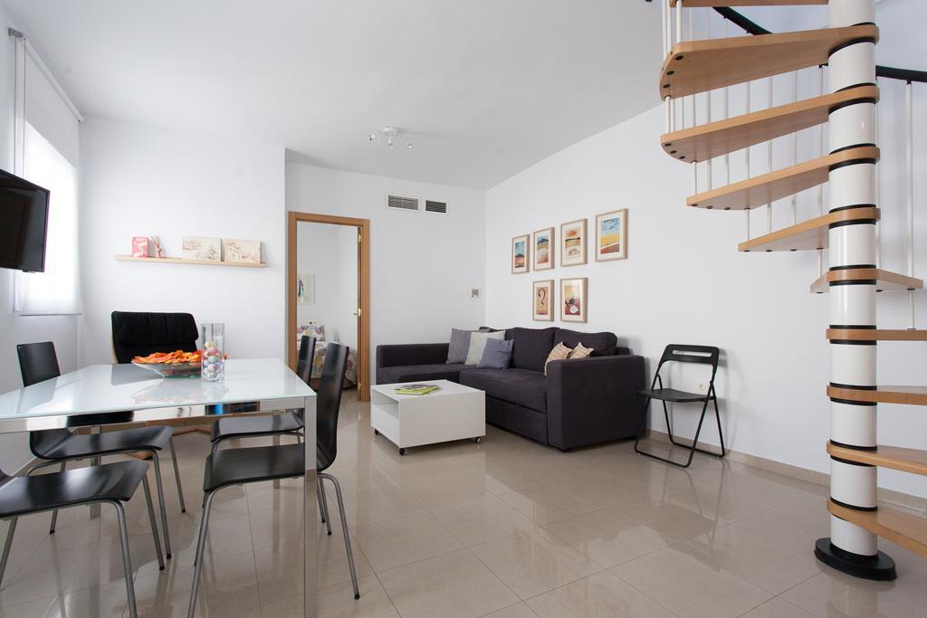 Apartamentos Diaber San Leandro Sevilla Habitación foto