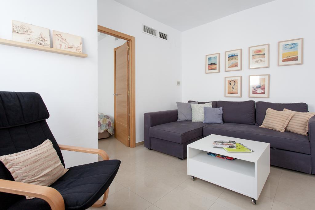 Apartamentos Diaber San Leandro Sevilla Habitación foto